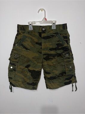 Men's Camouflage Cargo Shorts - Green Camo